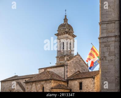 Die historische romanische Kirche San Quirico d'Orcia, Region Toskana in Mittelitalien - Europa Stockfoto