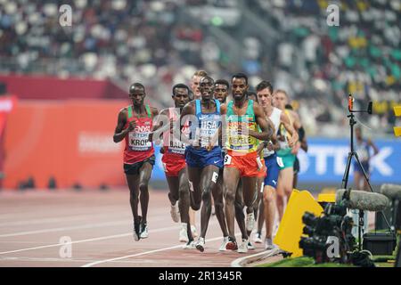 Telahun Haile Bekele nimmt an den 5000 Metern der Leichtathletik-Weltmeisterschaft 2019 in Doha Teil. Stockfoto