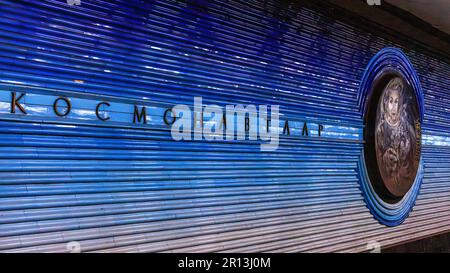 Tribut an die First Lady Cosmonaut im Weltraum valentina tereshkova an der U-Bahnstation Cosmonavtlar in taschkent Stockfoto