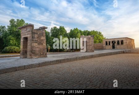 Tempel von Debod - antiker ägyptischer Tempel im La Montana Park - Madrid, Spanien Stockfoto