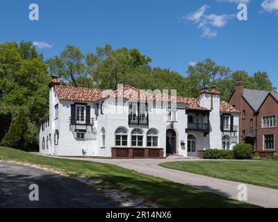 Villa am Lindell Boulevard mit Blick auf den Forest Park Stockfoto