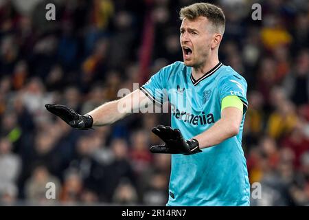 Rom, Italien. 11. Mai 2023. Lukas Hradecky von Bayer Leverkusen Gesten während des Europa League Fußballspiels zwischen AS Roma und Bayer Leverkusen im Olimpico Stadion in Rom (Italien), 11. Mai 2023. Kredit: Insidefoto di andrea staccioli/Alamy Live News Stockfoto