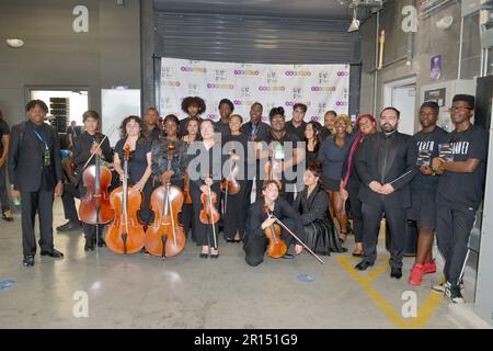 Miramar, USA. 07. Mai 2023. MIRAMAR, FLORIDA - MAI 07: Dillard High School Orchestra posieren für ein Bild hinter der Bühne während der Black Violin Foundation: Dreamer Art Festival im Miramar Regional Park Ampitheater am 28. Januar 2023 in Miramar, Florida. (Foto: JL/Sipa USA) Guthaben: SIPA USA/Alamy Live News Stockfoto