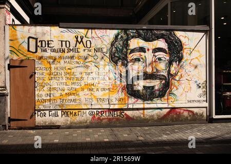 Liverpool, England, 11. Mai 2023 Ein Wandgemälde des FC Liverpool Forward Mo (Mohammed) Salah auf der Seite eines Gebäudes im Zentrum von Liverpool. Das Wandgemälde wurde von Guy McKinley erschaffen die Ode wurde Musa Ukwonga Es befindet sich in 4 Basnett St Liverpool ©GED Noonan/Alamy Stockfoto