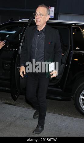 NEW YORK, NY, MAI 11. Tom Hanks wurde am 11. Mai 2023 bei CBS in New York City gesehen. Kredit: RW/MediaPunch Stockfoto