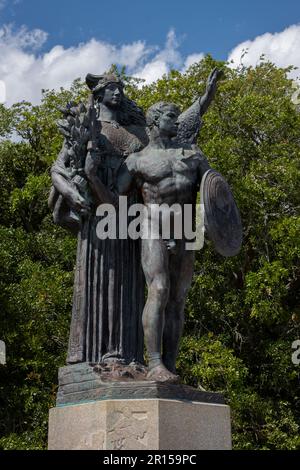 Die Statue der konföderierten Verteidiger von Charleston. Das Denkmal ehrt konföderierte Soldaten aus Charleston, vor allem diejenigen, die in Fort Sumter gedient haben. Stockfoto