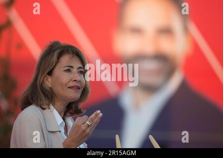 Malaga, Spanien. 11. Mai 2023. Der spanische Minister für Verkehr, Mobilität und Städteagenda, Raquel Sanchez, hält zu Beginn des Wahlkampfes für die Kommunalwahlen eine Rede. Die politischen Parteien haben in den nächsten 15 Tagen im ganzen Land Kundgebungen und Wahlveranstaltungen gestartet. Der Wahldiskussus der Sozialistischen Partei konzentriert sich auf die Schwierigkeiten beim Zugang zu Wohnraum aufgrund der hohen Mietpreise in Spanien und auf den Bau Tausender öffentlicher Wohneinheiten. (Foto: Jesus Merida/SOPA Images/Sipa USA) Guthaben: SIPA USA/Alamy Live News Stockfoto