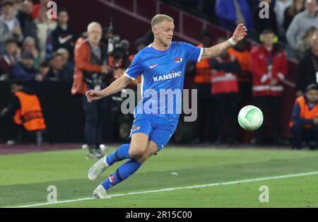 AZ Alkmaar's Jens Odgaard während der Europa Conference League Semi Final 1. Leg zwischen West Ham United und AZ Alkmaar im London Stadium, Stratford am Donnerstag, den 11. Mai 2023. (Foto: Michael Driver | MI News) Guthaben: MI News & Sport /Alamy Live News Stockfoto