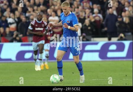 AZ Alkmaar's Jens Odgaard während der Europa Conference League Semi Final 1. Leg zwischen West Ham United und AZ Alkmaar im London Stadium, Stratford am Donnerstag, den 11. Mai 2023. (Foto: Michael Driver | MI News) Guthaben: MI News & Sport /Alamy Live News Stockfoto