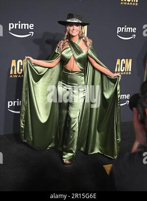 Frisco, Usa. 11. Mai 2023. LaineyWilson kommt am Donnerstag, den 11. Mai 2023, auf dem roten Teppich für die Academy of Country Music Awards 2023 im Star in Frisco, Texas. Foto: Ian Halperin/UPI Credit: UPI/Alamy Live News Stockfoto