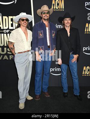 Frisco, USA. 11. Mai 2023. Midland trifft am 11. Mai 2023 bei den Academy of Country Music Awards 58. ein, die im Ford Center im Star in Frisco, Texas, abgehalten werden. © Tammie Arroyo/AFF-USA.com Guthaben: AFF/Alamy Live News Stockfoto