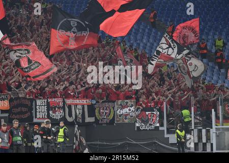 Unterstützer (Bayer 04 Leverkusen) beim Spiel der UEFA 'Europa League 2022 2023 zwischen Roma 1-0 Leverkusen im Olimpic-Stadion am 11. Mai 2023 in Roma, Italien. Kredit: Maurizio Borsari/AFLO/Alamy Live News Stockfoto