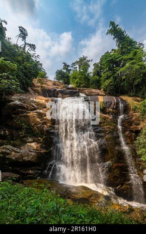 Kleine Wasserfälle in der Nähe des Zongo-Wasserfalls, DR Kongo Stockfoto