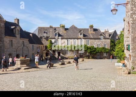 Frankreich, Bretagne, Finistere, Locronan, beschriftet mit Les PLUS Beaux Villages de France, den schönsten Dörfern Frankreichs Stockfoto