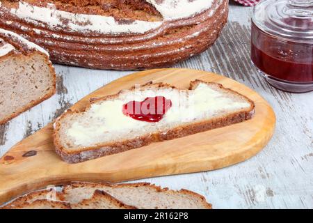 Marmeladenbrot, Brot, Brot, Brotscheiben, Brotscheiben, Frühstück, Marmelade, Marmelade Stockfoto