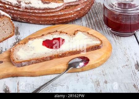 Marmeladenbrot, Brot, Brot, Brotscheiben, Brotscheiben, Frühstück, Marmelade, Marmelade Stockfoto