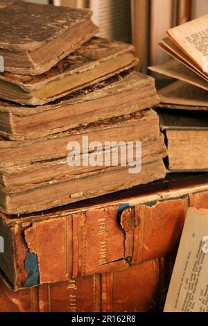 Alte Bücher, Bücher, Antiquitäten, Antiquitäten Stockfoto