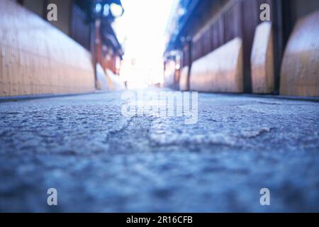 Kopfsteingepflasterte Gassen und Straßen von Kyoto Gion Shirakawa Stockfoto