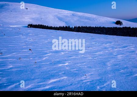 Das Hochland des Mount Kirigamine bei Twilght Stockfoto