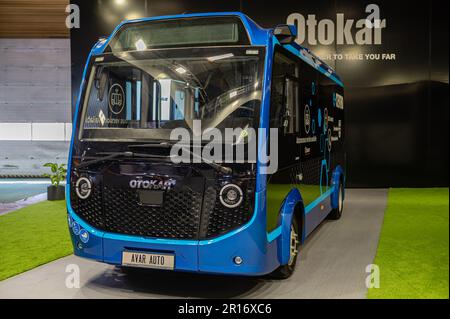 Riga, Lettland, 28. April 2023: E-Bus Otokar e-Centro C auf der Riga Motor Show ausgestellt Stockfoto