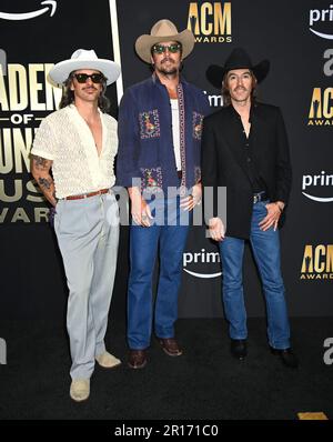 Frisco, USA. 11. Mai 2023. Midland trifft am 11. Mai 2023 bei den Academy of Country Music Awards 58. ein, die im Ford Center im Star in Frisco, Texas, abgehalten werden. © Tammie Arroyo/AFF-USA.com Guthaben: AFF/Alamy Live News Stockfoto