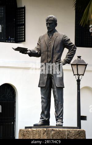 Die Philippinen, Manila: Statue von Dr. José Rizal, dem führenden Freiheitskämpfer gegen die Spanier, der 1896 in der Nähe hingerichtet wurde. Stockfoto