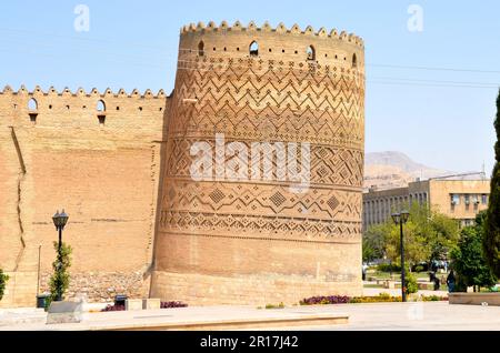 Iran, Shiraz: ARG-e Karim Khan (Zitadelle) wurde in der frühen Zand-Zeit als Teil des königlichen Hofes von Karim Khan erbaut. Es hat vier Ecktürme Stockfoto