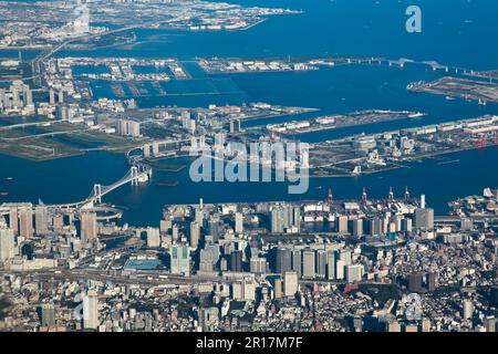 Luftaufnahme des Bahnhofs Shinagawa - Tokio Bay Area Stockfoto