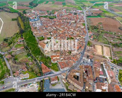 Panoramablick aus der Vogelperspektive auf die Provinz Lerma Burgos in Spanien Stockfoto