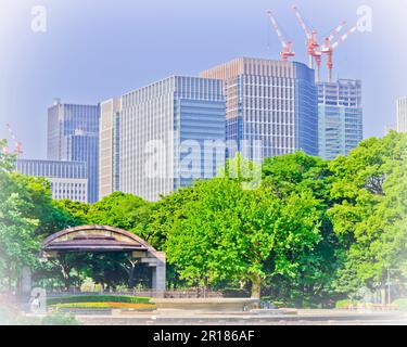 Hibiya Park und eine Gruppe von Gebäuden in Marunouchi Stockfoto