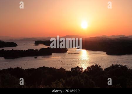 Ago Bay und Sonnenuntergang Stockfoto