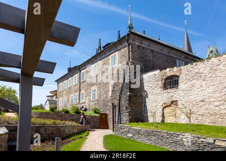 Kostel a zvonice sv. Bartloměje (Petr Parléř, gotika, národní kulturní památka), Kolín, Středočeský kraj, Česká republika / gotische st. Bartholomew c Stockfoto