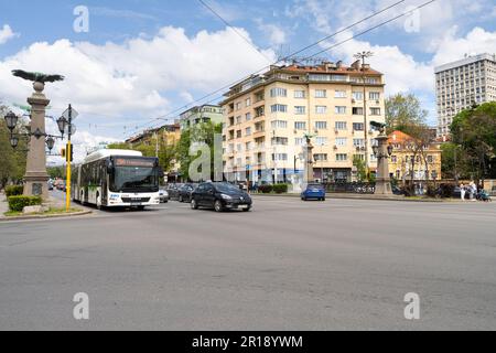 Sofia, Bulgarien. Mai 2023. Panoramablick auf die Adlerbrücke im Stadtzentrum Stockfoto