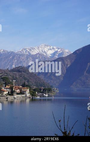 Berggipfel rund um den Comer See Stockfoto