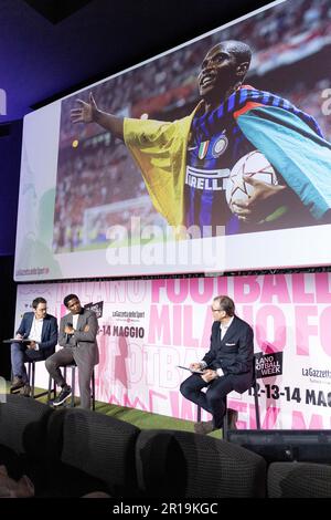 Mailand, Italien - 12 2023. Mai - Samuel Eto'o Gast in einer Talkshow der Mailänder Fußballwoche, die von La Gazzetta dello Sport Credit: Kines Milano/Alamy Live News ausgerichtet wird Stockfoto