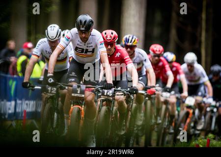 David Valero Serrano aus Spanien tritt am 12. Mai 2023 im Nove Mesto na Morave in der Tschechischen Republik im Dreiecksrennen der Men ELITE im Rahmen der UCI Mountain Bike World Cup an. (CTK Photo/Jaroslav Svoboda) Stockfoto