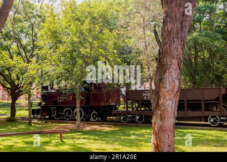 Mysore Railway Museum Karnataka India September 1 2022 Touristen besuchen das Mysore Railway Museum in Karnataka India Stockfoto