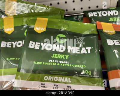 Vereinigte Staaten. 01. Dezember 2022. Packungen von Jerky Beyond Meat Brand auf Pflanzenbasis in Lafayette, Kalifornien, Dezember 2022. Foto mit freundlicher Genehmigung von Sftm. (Foto: Gado/Sipa USA) Guthaben: SIPA USA/Alamy Live News Stockfoto