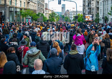 12. Mai 2023, Belgrad, Serbien, Protest gegen Gewalt, die durch Massenschießereien in der Belgrader Schule und in Mladenovac, Stadt bei Belgrad, ausgelöst wurde Stockfoto