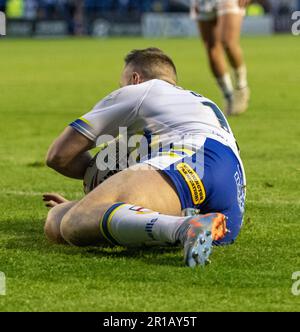 Warrington, Cheshire, England, 12. Mai 2023. Der Ben Currie von Warrington erzielt seinen Versuch während der Warrington Wolves V Hull Kingston Rovers im Halliwell Jones Stadium, der Betfred Super League. (Bild: ©Cody Froggatt/Alamy Live News) Stockfoto