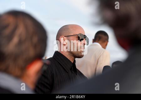 Rom, Italien. 12. Mai 2023. Der Schauspieler Jason Statham spricht auf der „Fast X“-Filmpremiere, dem zehnten Film in der Fast & Furious Saga, im Kolosseum in Rom (Italien) im Mai 12. 2023 vor den Medien. Kredit: Insidefoto di andrea staccioli/Alamy Live News Stockfoto