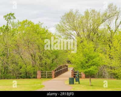 Bedeckter Blick auf den Buffalo Bayou Park in Oklahoma Stockfoto