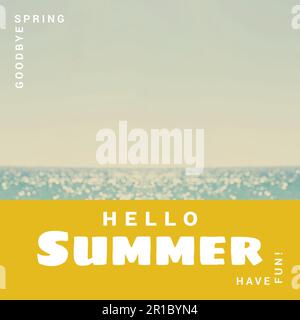 Kombination aus „Hallo Sommer“ und lustigen Text und malerischer Sicht auf das Meer und den Horizont vor klarem Himmel Stockfoto