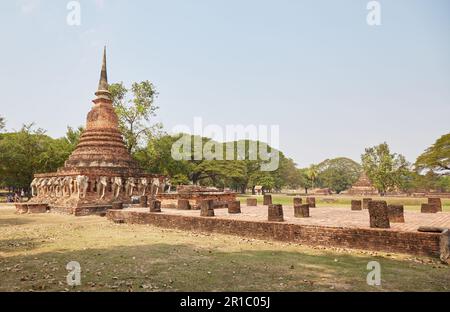 Wat Sorasak in der historischen Stadt Sukhothai, Thailand, gilt als erste Hauptstadt von Siam Stockfoto