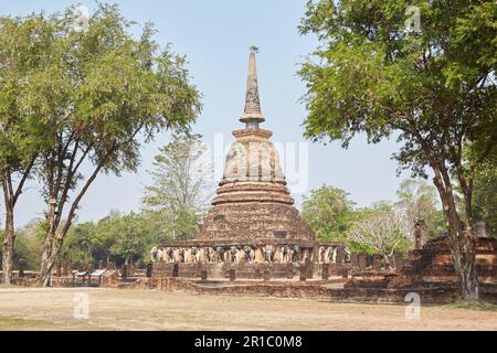 Wat Chang Lom in der historischen Stadt Sukhothai, Thailand, gilt als erste Hauptstadt von Siam Stockfoto