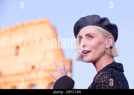 12. Mai 2023, Rom, Italien: Schauspielerin Charlize Theron nimmt am 12. Mai 2023 an der Premiere des Films „Fast X“ vor dem Kolosseum in Rom Teil (Kreditbild: © Matteo Nardone/Pacific Press via ZUMA Press Wire) REDAKTIONELLER GEBRAUCH! Nicht für den kommerziellen GEBRAUCH! Stockfoto