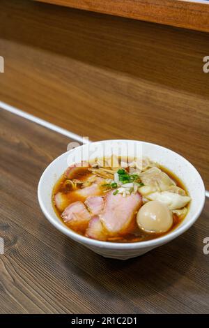 Ein Küchenfoto von Ramen-Nudeln Stockfoto