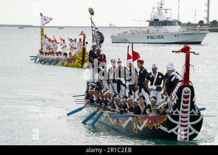Naha Haari Drachenbootrennen in Naha City Okinawa Stockfoto