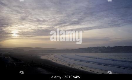 Carrigaholt ist ein kleines Dorf in West Clare, das zwischen Kilkee und Kilbaha liegt. Stockfoto