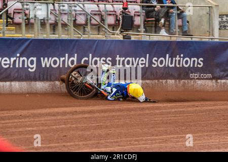 Luke Killeen beklagt sich während des Spiels der National Development League zwischen Belle Vue Colts und Oxford Chargers im National Speedway Stadium, Manchester, am Freitag, den 12. Mai 2023. (Foto: Ian Charles | MI News) Guthaben: MI News & Sport /Alamy Live News Stockfoto